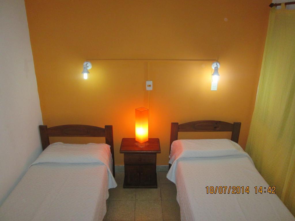 Nuevo Hotel Belgrano San Nicolás de los Arroyos Habitación foto